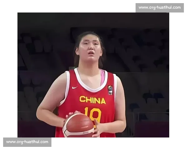山东 2 米 27 少女张子宇:中国女篮崛起的内线新核